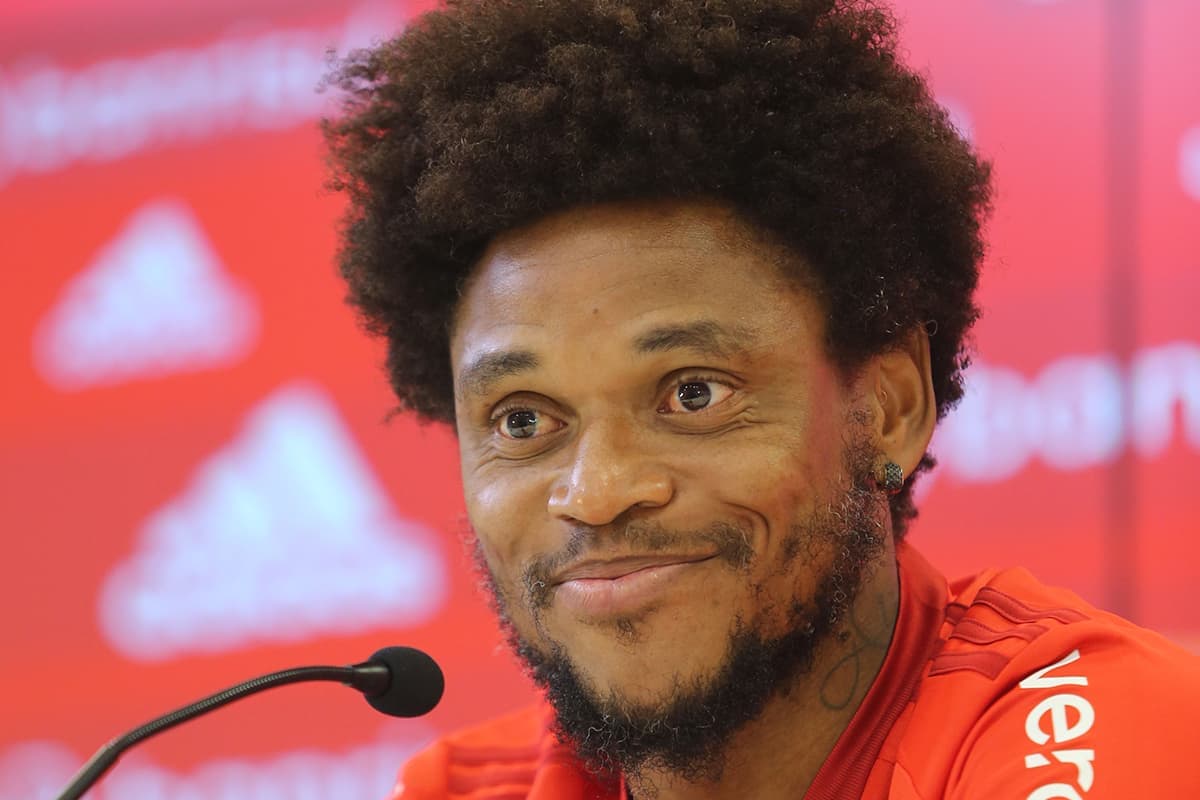 Luiz Adriano Rasga Elogios A Su Rez Em Sua Apresenta O No Internacional