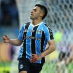 Aravena pelo Grêmio