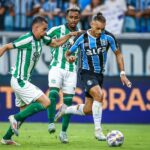 Braithwaite pelo Grêmio