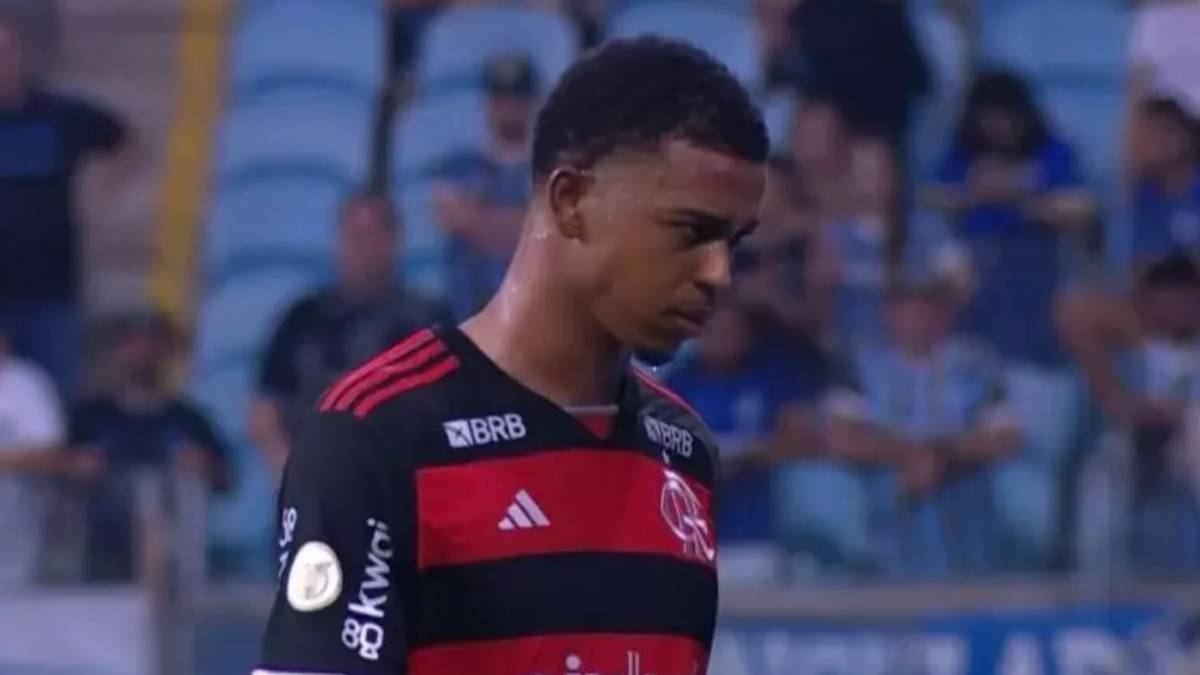 Carlinhos atacante do Flamengo