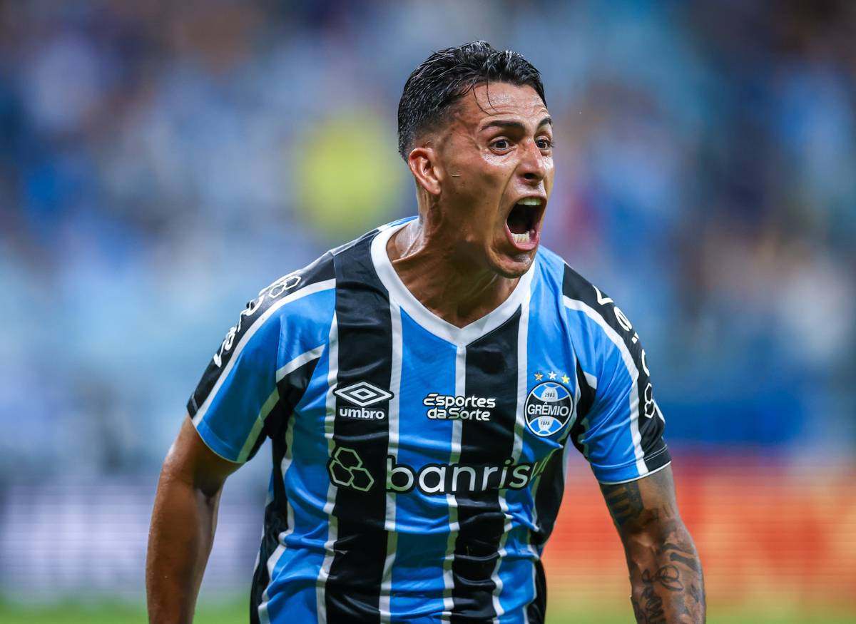 Pavón pelo Grêmio