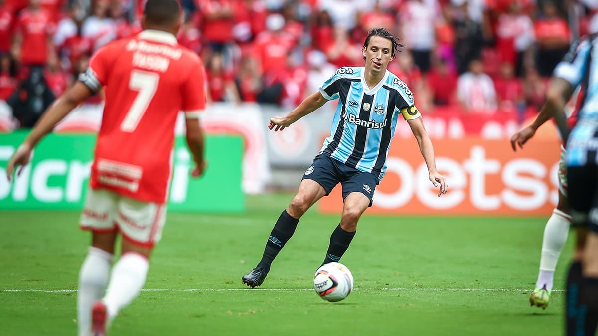 Geromel em jogo do Grêmio