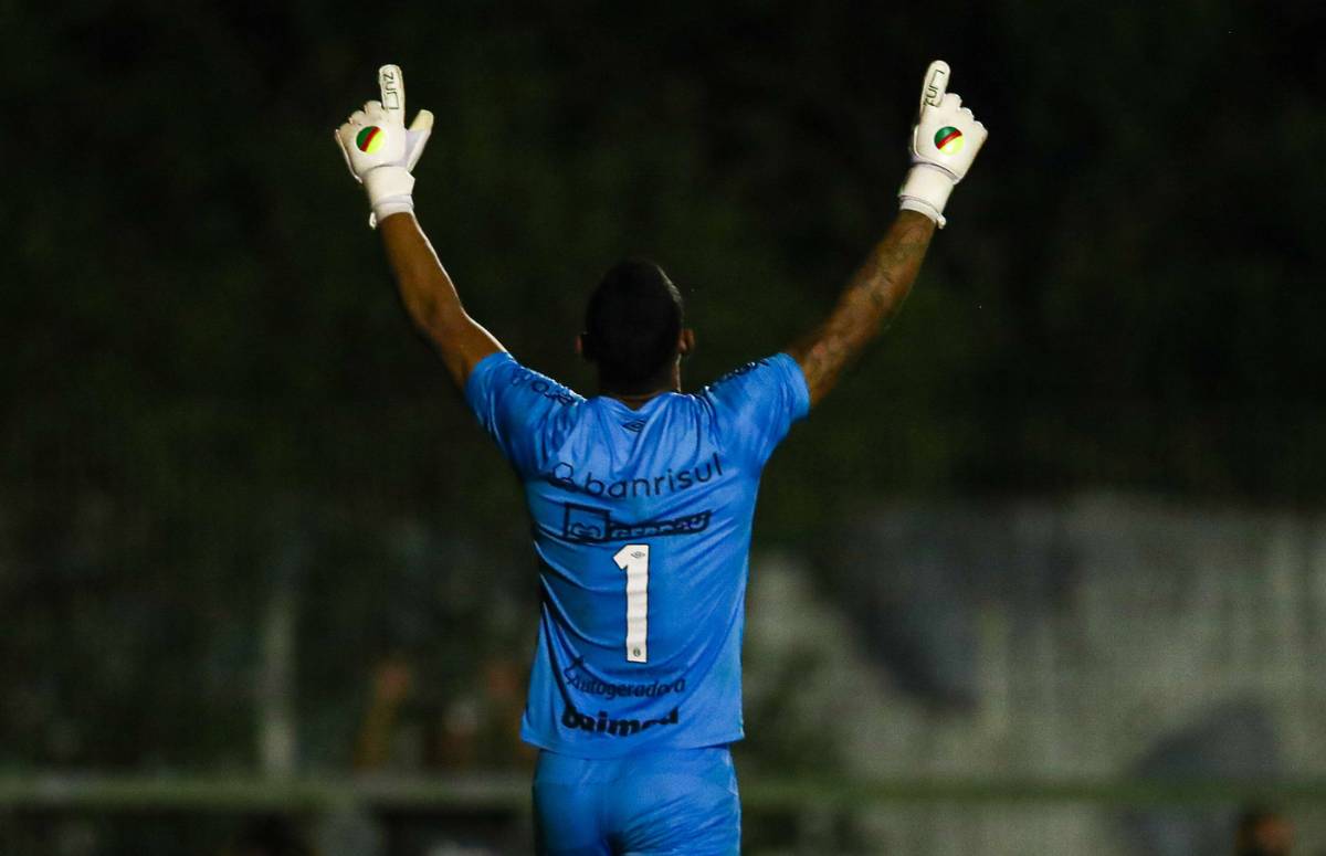 Goleiro Ygor, do Grêmio