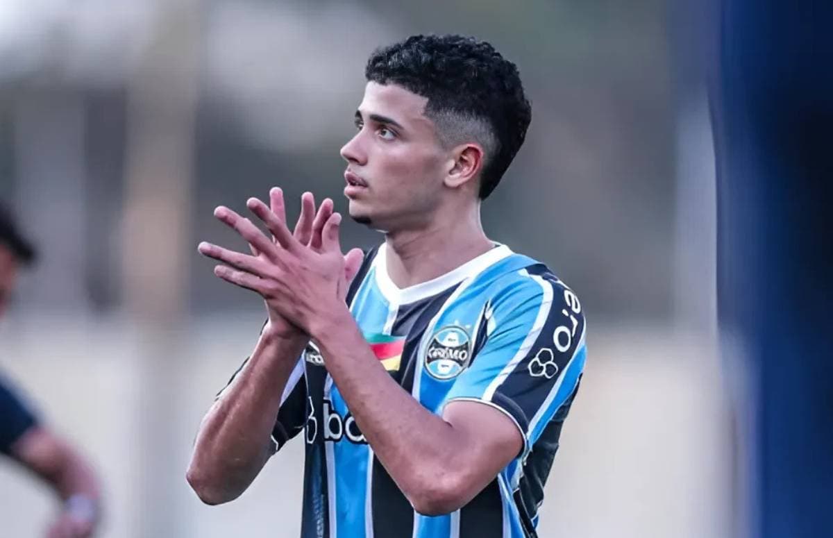 Guga, atacante da base do Grêmio