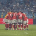 Jogadores do Internacional na Arena do Grêmio