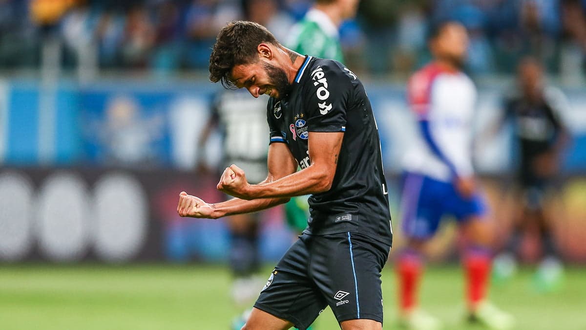 Juninho Capixaba pelo Grêmio