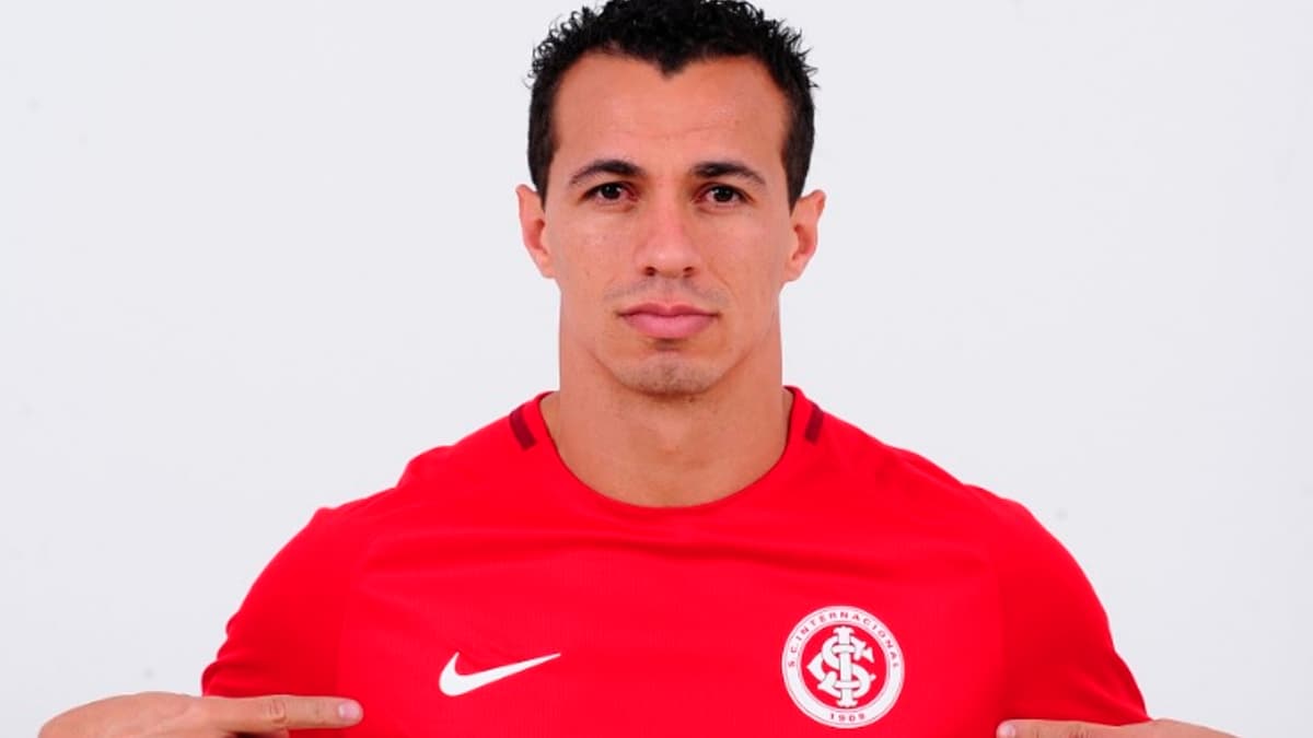 Ex-Corinthians enfrenta Leandro Damião pela Champions League da Ásia,  Internacional, corinthians pode jogar champions league 