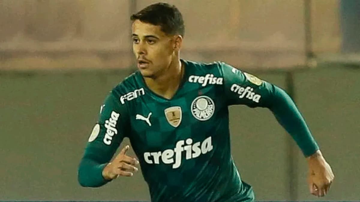 Lucas Freitas pelo Palmeiras