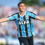 Monsalve comemora gol pelo Grêmio