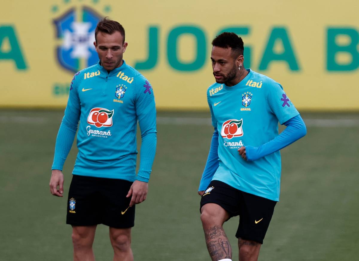 Arthur, ex-Grêmio, e Neymar