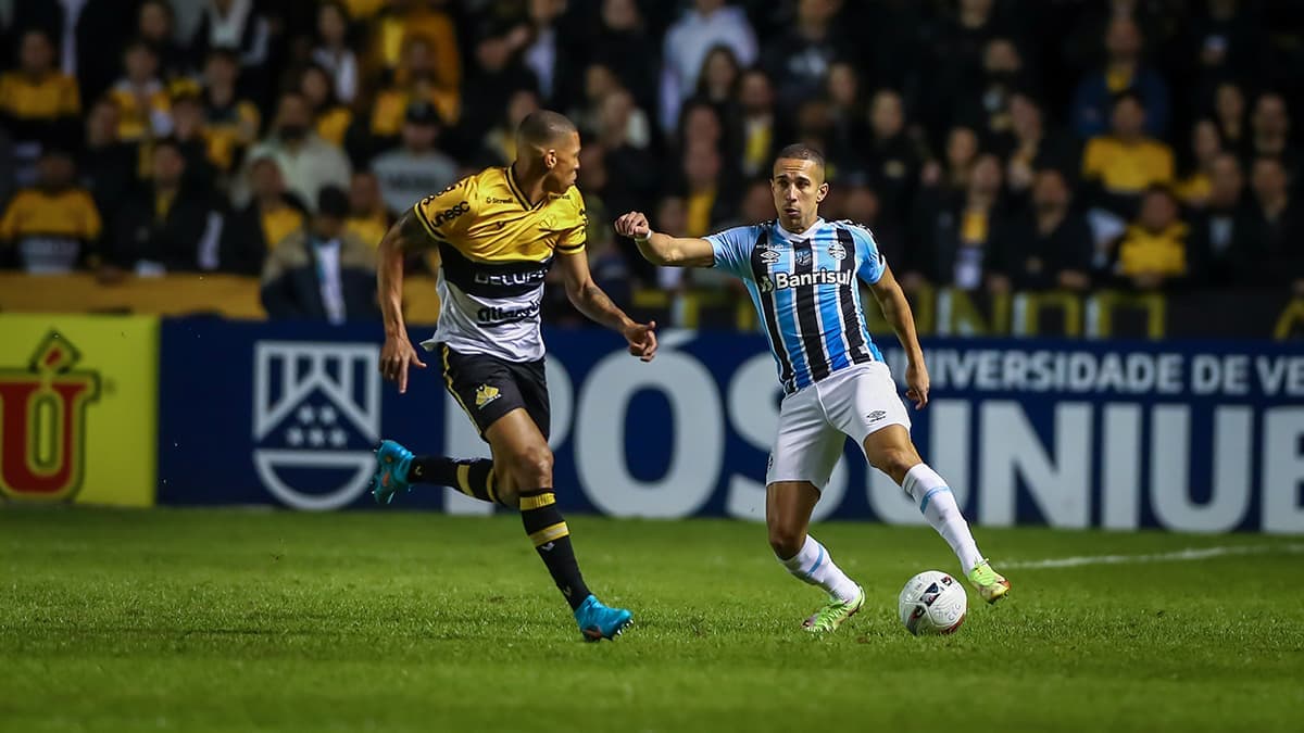 América Mg Finaliza Contratação De Destaque Do Grêmio Na Temporada 8219