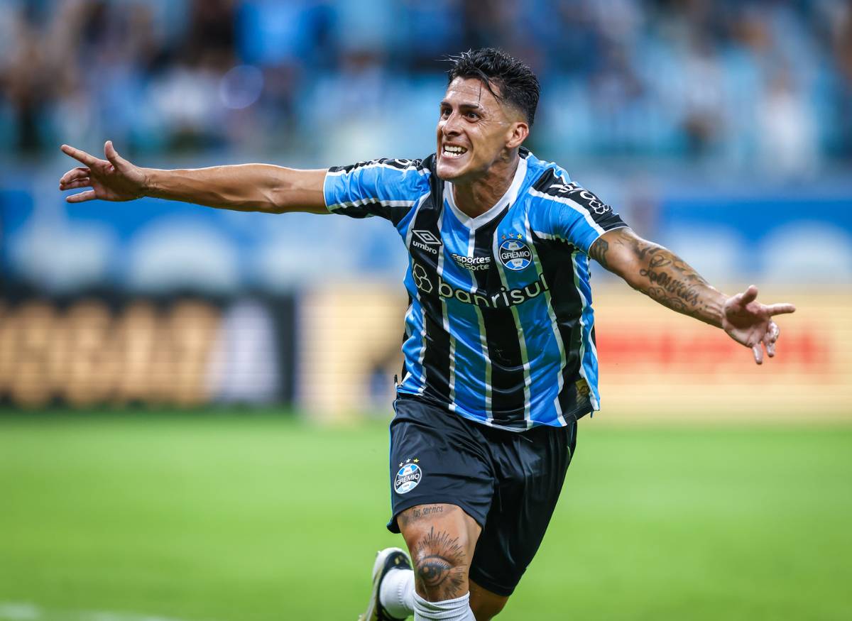 Pavón pelo Grêmio