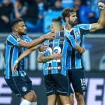 Reinaldo, Braithwaite e Diego Costa pelo Grêmio