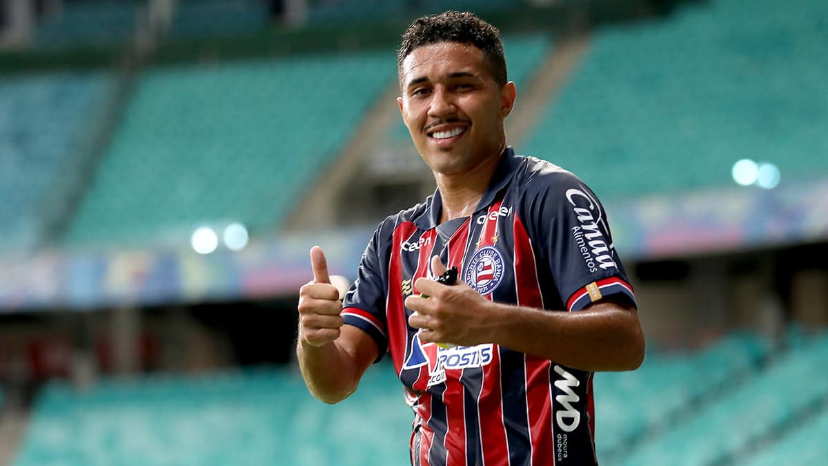 Emprestado Pelo Grêmio, Rildo Brilha Em Vitória Do Bahia, Que Assume A ...