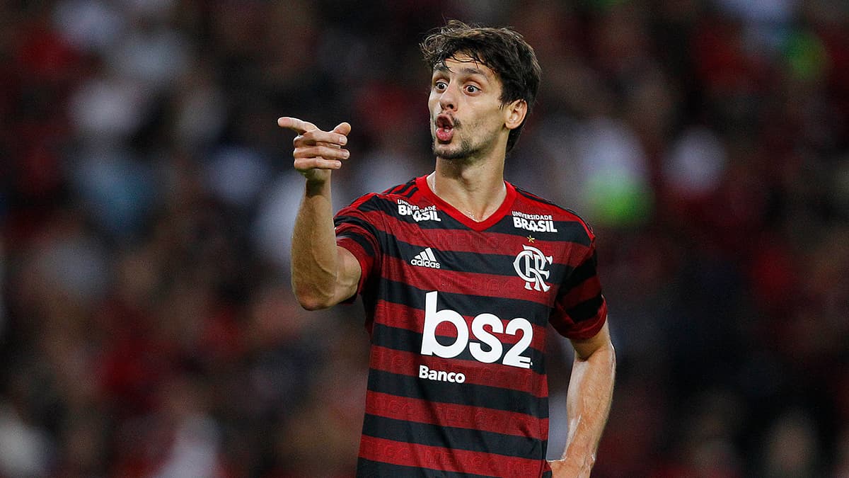 Rodrigo Caio viaja para o RS, e Grêmio prepara anúncio do novo reforço