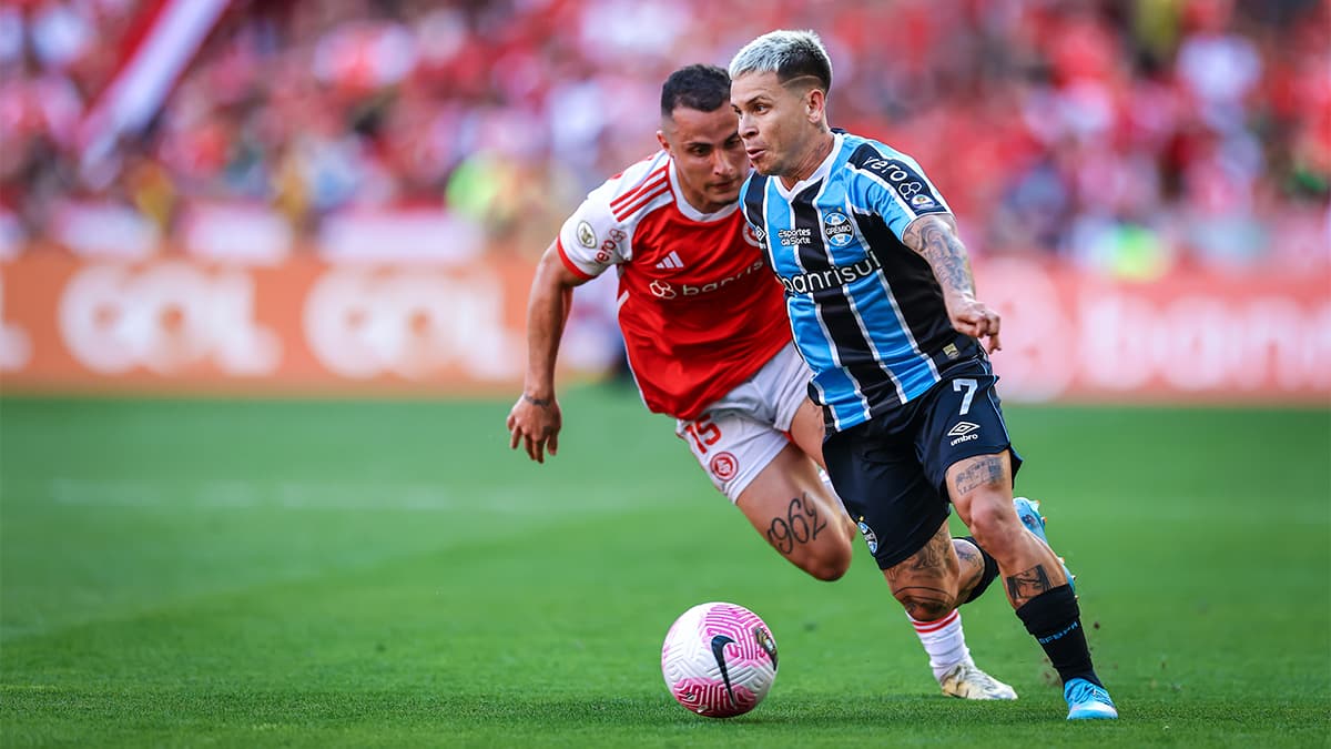 Soteldo pelo Grêmio no Gre-Nal