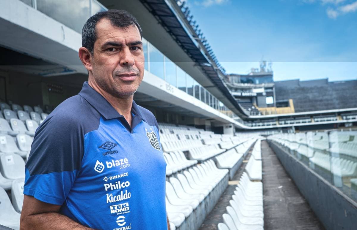 Técnico Fábio Carille interessa ao Grêmio