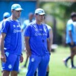 Técnico Gustavo Quinteros pelo Grêmio