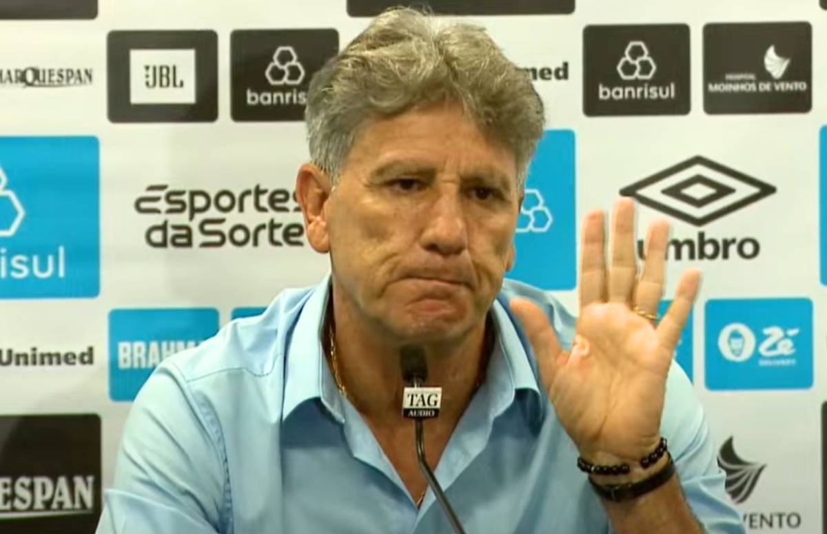 Técnico Renato Portaluppi em entrevista no Grêmio