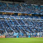 Torcida do Grêmio na Arena em jogo contra o Juventude em 2024