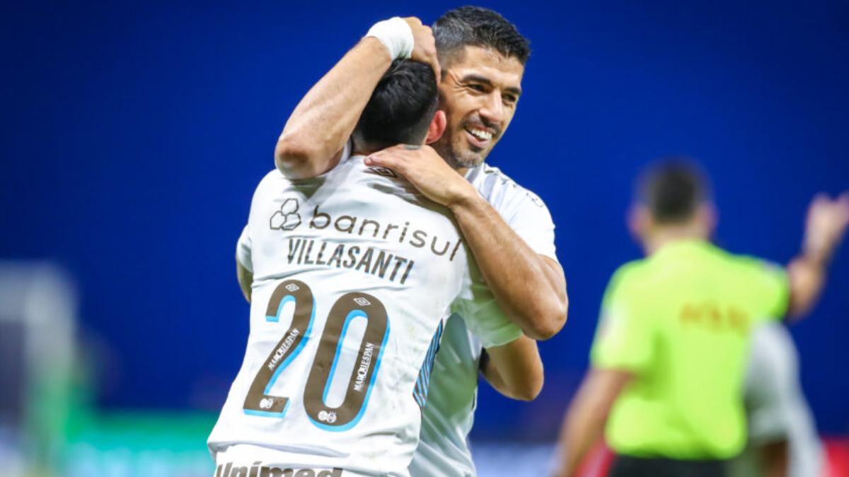 Villasanti e Luis Suárez