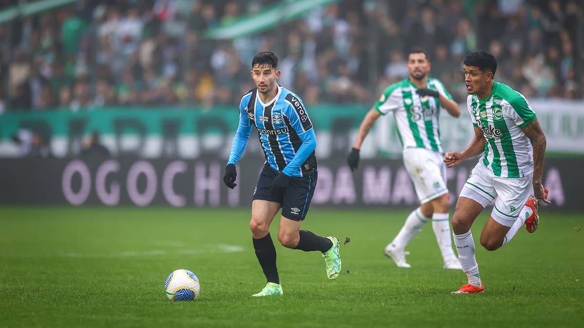 Villasanti pelo Grêmio