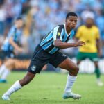 Volante Kaick pelo Grêmio