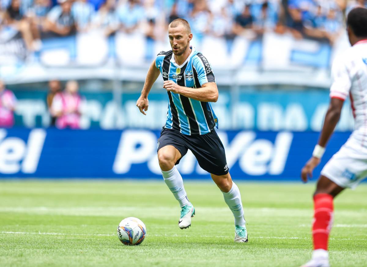 Rodrigo Ely pelo Grêmio