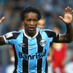 Zé Roberto pelo Grêmio